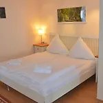 Fuerstenhof - 403 *